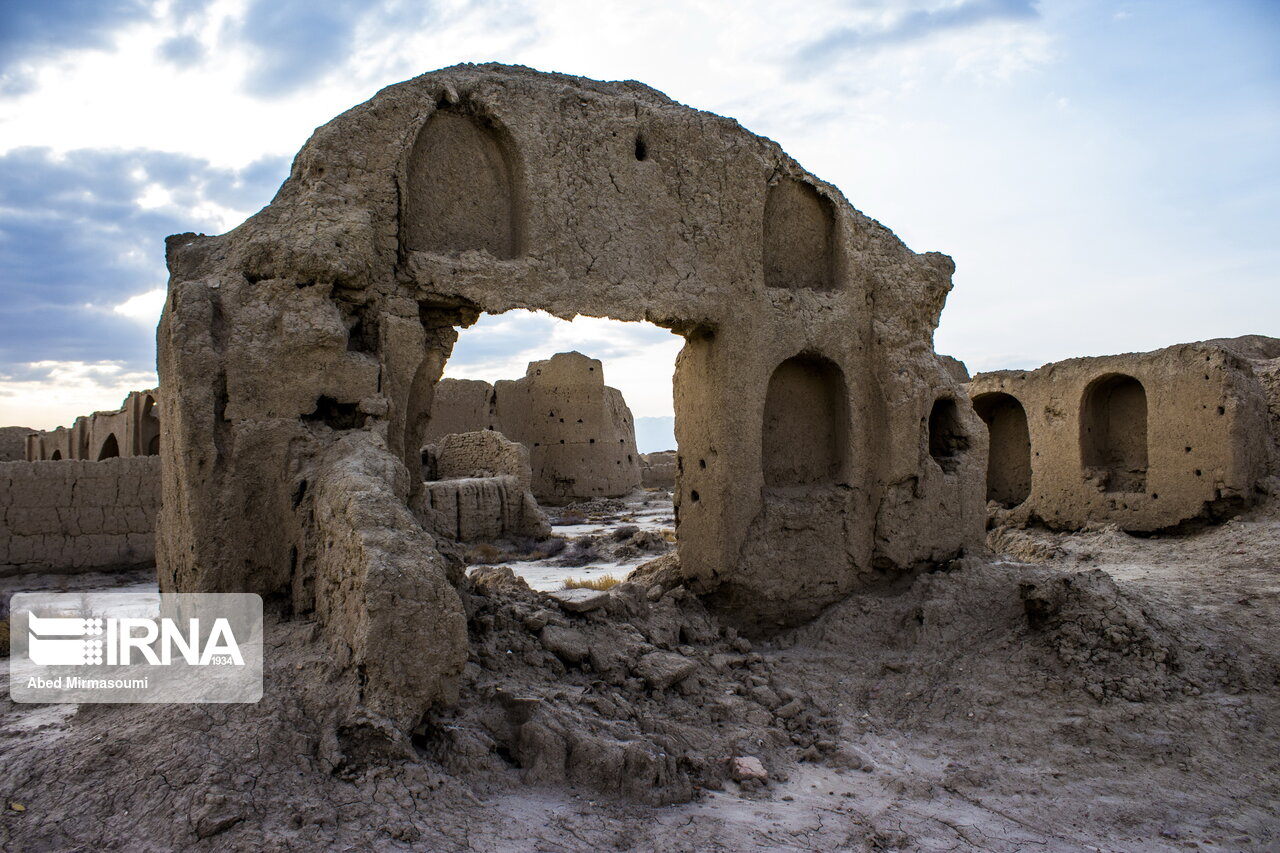 تصاویری از روستای متروکه شامان دامغان تصاویری از روستای متروکه شامان دامغان