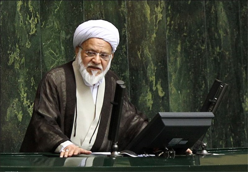 رابطه من با آیت‌الله مصباح رابطه شاگرد و استاد است/وحدت اصولگرایان مورد حمایت شورای فقهاست