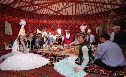 حفظ سنتها، دغدغه شیرین مردم قرقیزستان + تصاویر حفظ سنتها، دغدغه شیرین مردم قرقیزستان + تصاویر