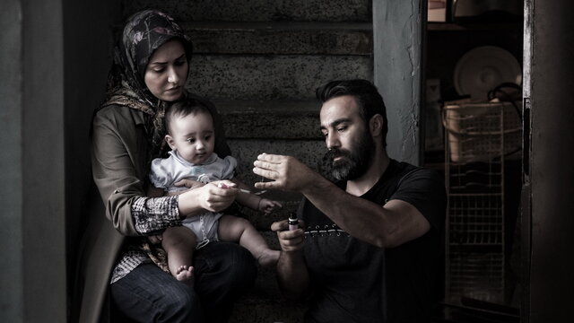 «سه کام حبس» روایتی عقبمانده در سینمای اجتماعی/بازی تکراری «پریناز ایزدیار» در درامی تلخ///////////////// «سه کام حبس» روایتی عقبمانده در سینمای اجتماعی/بازی تکراری «پریناز ایزدیار» در درامی تلخ/////////////////
