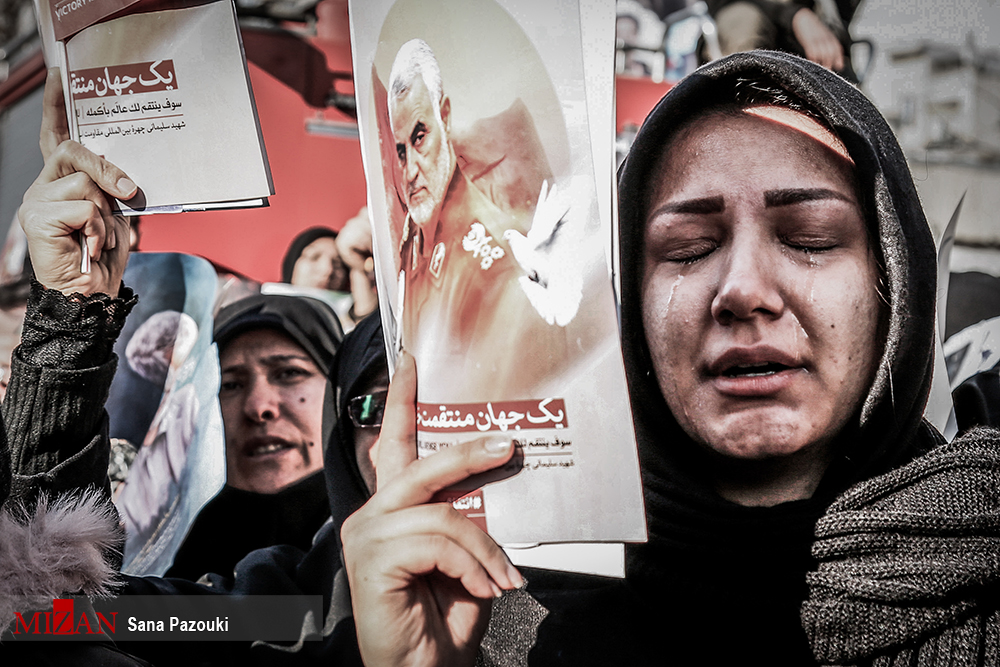 پاسخ سپاه هیبت بادکنکی آمریکا را ترکاند/سردار سلیمانی برخلاف عرف کلاسیک، قبل از جنگ به دنبال صلح بود/ انتخابات شاه کلید حل مشکلات داخلی و خارجی است