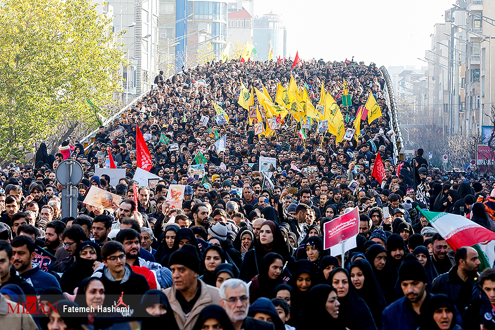 سیلی حیثیتی سپاه هیبت بادکنکی آمریکا را درهم کوبید/ حاج قاسم قبل از جنگ به دنبال صلح بود/ انتخابات شاه‌کلید حل مشکلات داخلی و خارجی است/ بگذاریم همدلی جامعه حفظ شود