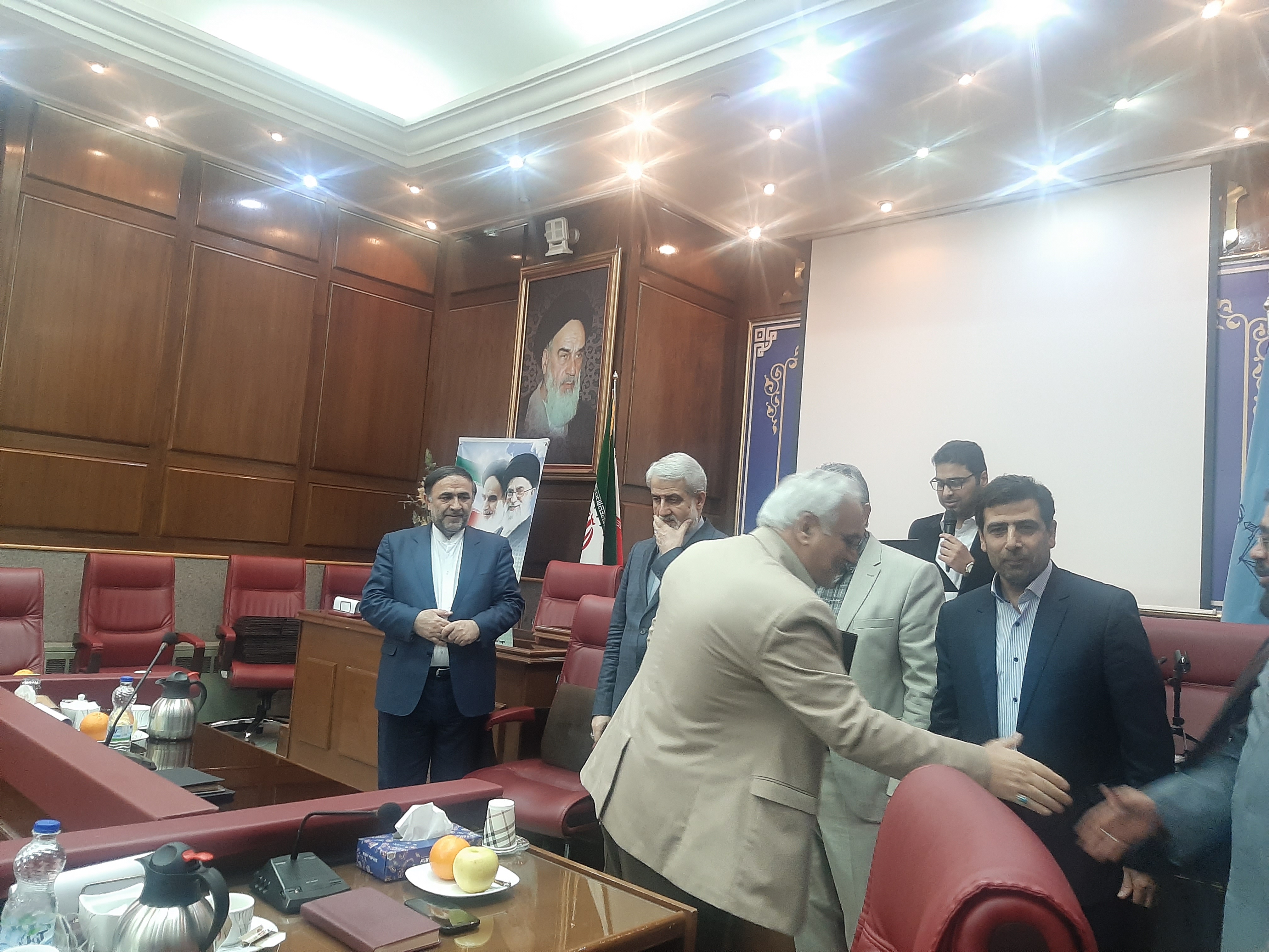 کارنامه انقلاب ما درخشان و قابل ارائه برای همه کشور‌ها است