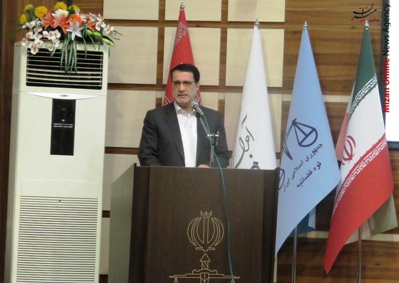 انقلاب اسلامی ایران در نظر اندیشمندان و صاحب نظران جهان به عنوان معمای قرن مطرح است