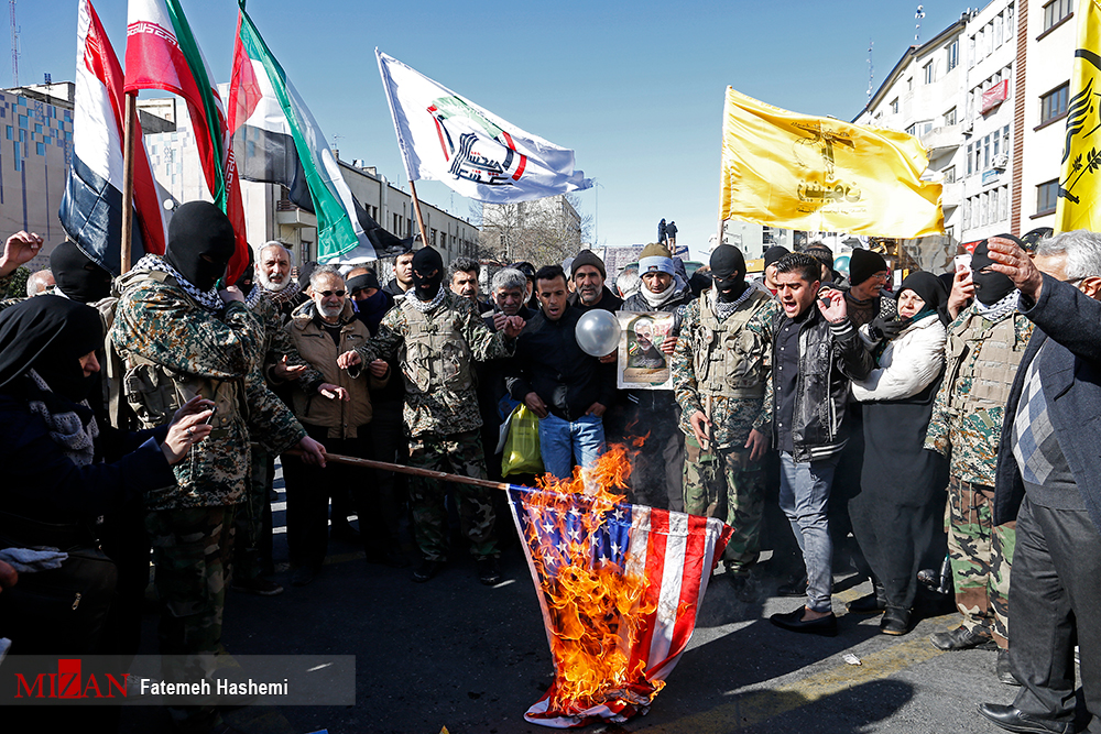راهپیمایانِ سلیمانینشان «ضربه کوبنده» را وارد کردند راهپیمایانِ سلیمانینشان «ضربه کوبنده» را وارد کردند