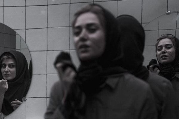 جشنواره فیلم فجر یا سینمایی با طعم مرگ و نیستی؟/سینماگران چه زمانی از قوطی کبریت سیاه خود در میآیند جشنواره فیلم فجر یا سینمایی با طعم مرگ و نیستی؟/سینماگران چه زمانی از قوطی کبریت سیاه خود در میآیند