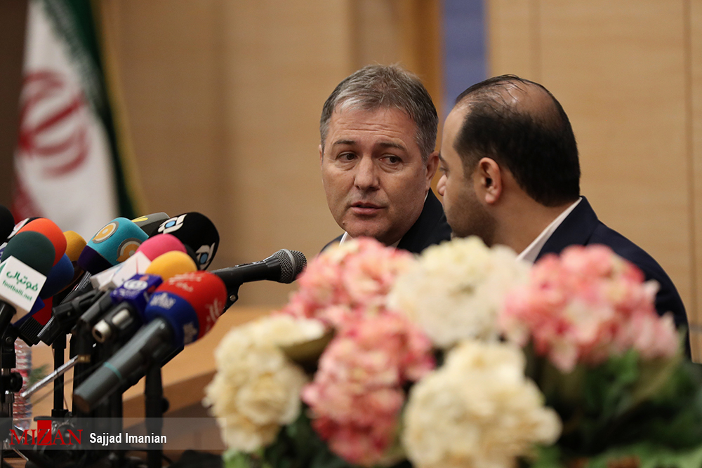 اسکوچیچ: افکار و شخصیت من را در تیم ملی خواهید دید/مربی بیش‌فعالی هستم اما نمی‌شود من را خرید/ لیست سیاه ندارم