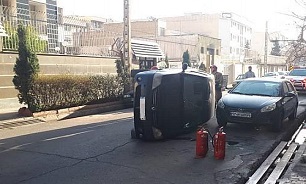 واژگونی خودرو سواری در نارمک