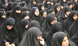 حضور بیش از ۱۰۰ هزار طلبه زن در حوزه دین و پژوهش ارمغان جمهوری اسلامی