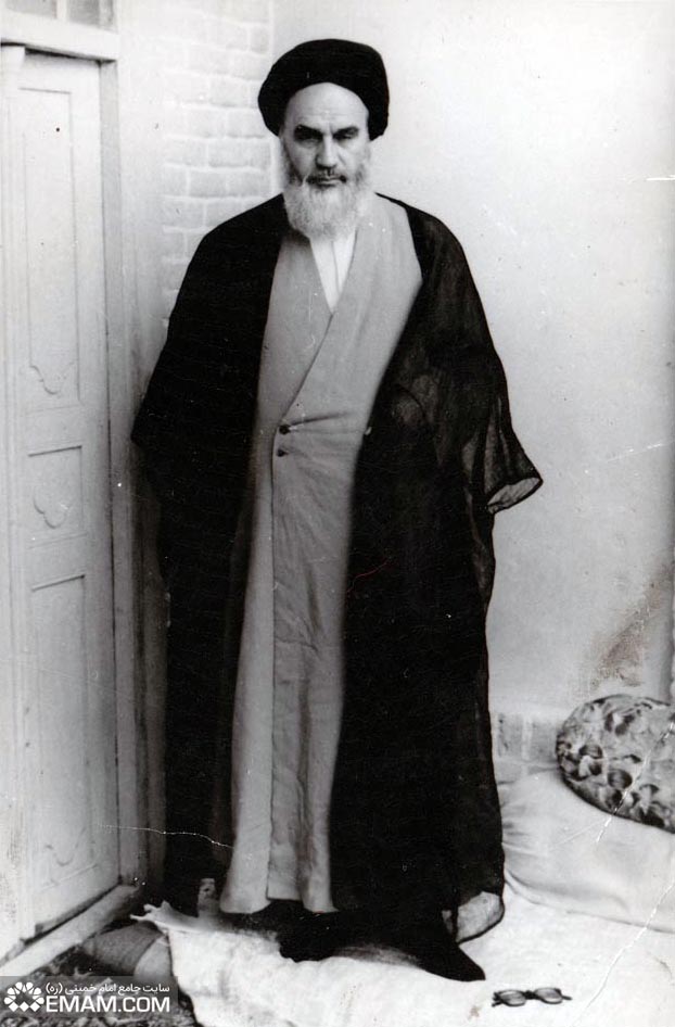 عیدانه ۳///تحویل حال الی احسن الحال این است که انشاءالله در این سال نو ما تغییرات روحی بدهیم، یعنی واقعاً تحول بر ایمان حاصل بشود عیدانه ۳///تحویل حال الی احسن الحال این است که انشاءالله در این سال نو ما تغییرات روحی بدهیم، یعنی واقعاً تحول بر ایمان حاصل بشود