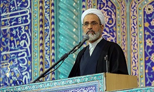 آیت‌الله اعرافی از گروه‌های جهادی حاضر در مناطق محروم سیستان و بلوچستان تقدیر کرد