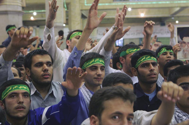 انتظار فرج به مسلمانان میآموزد در زندگی فردی و اجتماعی هیچ بنبستی وجود ندارد و نباید یأس بر زندگی انسان حاکم شود انتظار فرج به مسلمانان میآموزد در زندگی فردی و اجتماعی هیچ بنبستی وجود ندارد و نباید یأس بر زندگی انسان حاکم شود