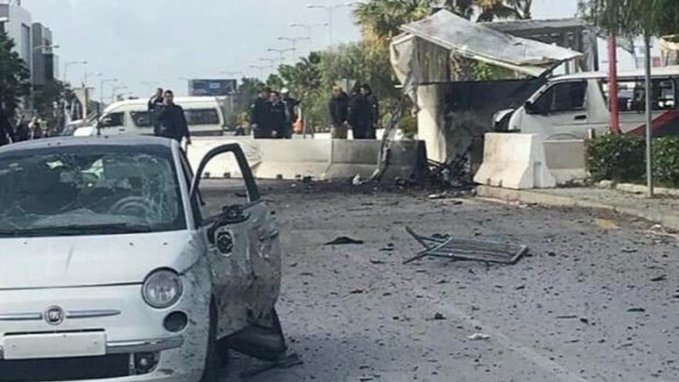 وقوع انفجار انتحاری در نزدیکی سفارت آمریکا در تونس وقوع انفجار انتحاری در نزدیکی سفارت آمریکا در تونس