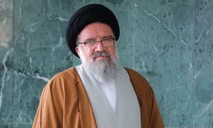 آیت الله خاتمی: همگی تلاش کنیم تا مشکل برطرف شود و شاهد گسترش ویروس نباشیم