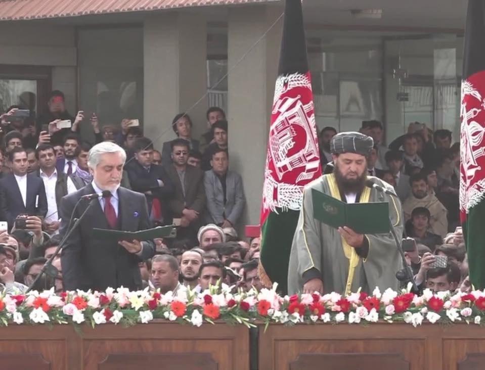 دو تحلیف همزمان در افغانستان؛ اصابت راکت به ارگ ریاست جمهوری افغانستان دو تحلیف همزمان در افغانستان؛ اصابت راکت به ارگ ریاست جمهوری افغانستان
