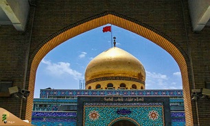 حضرت زینب (س) در سخت‌ترین شرایط ظلم و فساد چنان استقامتی پیشه کرد که همگان را به تحیر واداشت