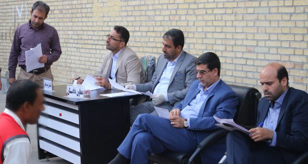 پیگیری مسائل قضایی مددجویان زندان بندرعباس با حضور دادستان مرکز استان/ ۸۰۰ مددجو از مرخصی بهره‌مند شدند