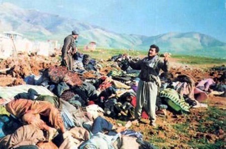 آیندگاه ظلم و خیانت ارتش بعث عراق به انسانهای مظلوم و بیدفاع حلبچه را هرگز فراموش نخواهند کرد آیندگاه ظلم و خیانت ارتش بعث عراق به انسانهای مظلوم و بیدفاع حلبچه را هرگز فراموش نخواهند کرد