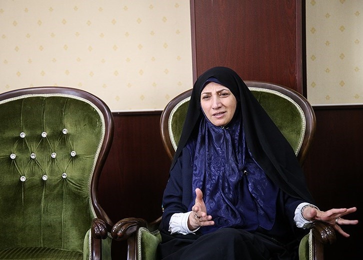 عید3/ مهمترین کار شهرداری در سال ۹۸ و ۹۹ مبارزه با بیماری کروناست/ توسعه حمل و نقل و بازآفرینی شهری اولویتهای سال آتی