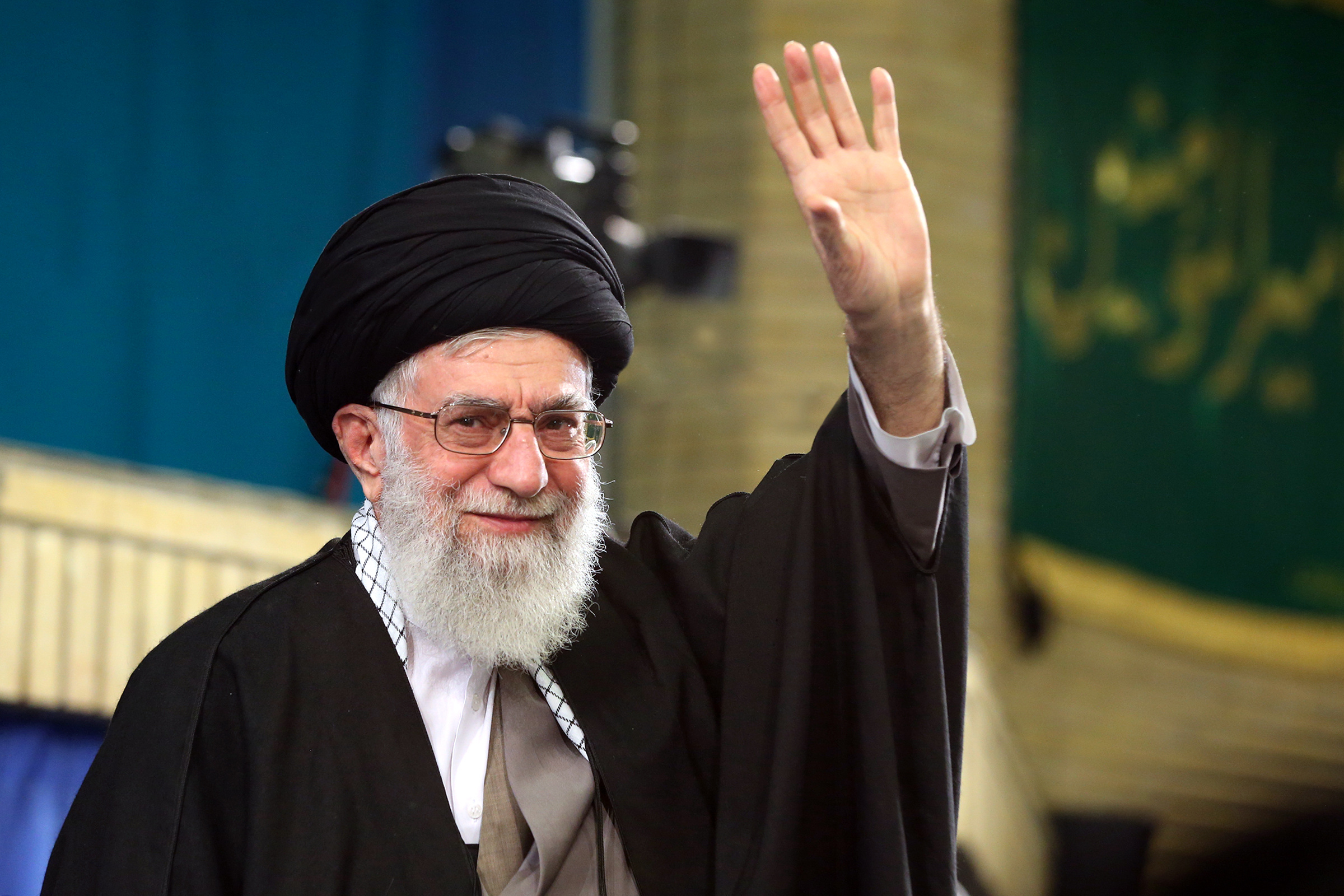 تاریخ انتشار اول فروردین/ عیدانه 5///امام موسیبنجعفر (علیهالسّلام) همهی زندگی خود را وقف جهاد مقدس ساخته بود؛ درس و تعلیم و فقه و حدیث و تقیه و تربیتش در این جهت بود تاریخ انتشار اول فروردین/ عیدانه 5///امام موسیبنجعفر (علیهالسّلام) همهی زندگی خود را وقف جهاد مقدس ساخته بود؛ درس و تعلیم و فقه و حدیث و تقیه و تربیتش در این جهت بود