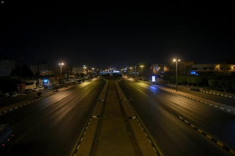 کرونا در عرابستان| اجرای قوانین منع رفت و آمد در چندین شهر+ عکس کرونا در عرابستان| اجرای قوانین منع رفت و آمد در چندین شهر+ عکس