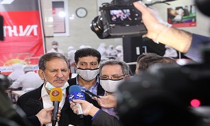 باید بدون اتکا به دیگران نیاز‌های کشور را تامین کنیم/ متاسفانه برخی کشور‌ها به بهانه تحریم مانع از انتقال ماسک و تجهیزات پزشکی به کشور شده اند/ بخش خصوصی کشور در حوزه صنعت به طور جهادی وارد میدان شدند/ تاکید رهبر معظم انقلاب بر استفاده از تولید داخل و توان شرکت‌های دانش بنیان است/ دولت برای زندگی اقشار آسیب دیده از کرونا برنامه ریزی کرده است