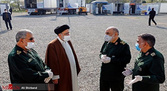 این توانایی که نیرو‌های مسلح ما می‌توانند تهدید‌ها را به فرصت تبدیل کنند، به برکت انقلاب اسلامی وجود دارد/ سپاه با تمام توانایی در میدان و در کنار مردم است