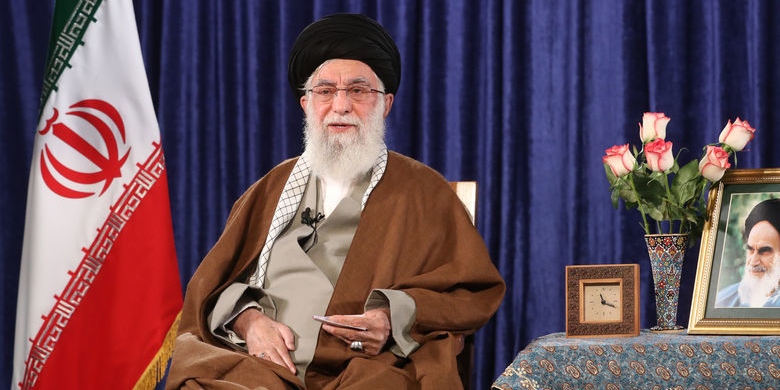 علت تاکیدات رهبر انقلاب بر مقولههای اقتصادی در نامگذاریهای سالانه/ «پنجره جمعیتی» و فرصت طلایی ۲۰ ساله ایران علت تاکیدات رهبر انقلاب بر مقولههای اقتصادی در نامگذاریهای سالانه/ «پنجره جمعیتی» و فرصت طلایی ۲۰ ساله ایران