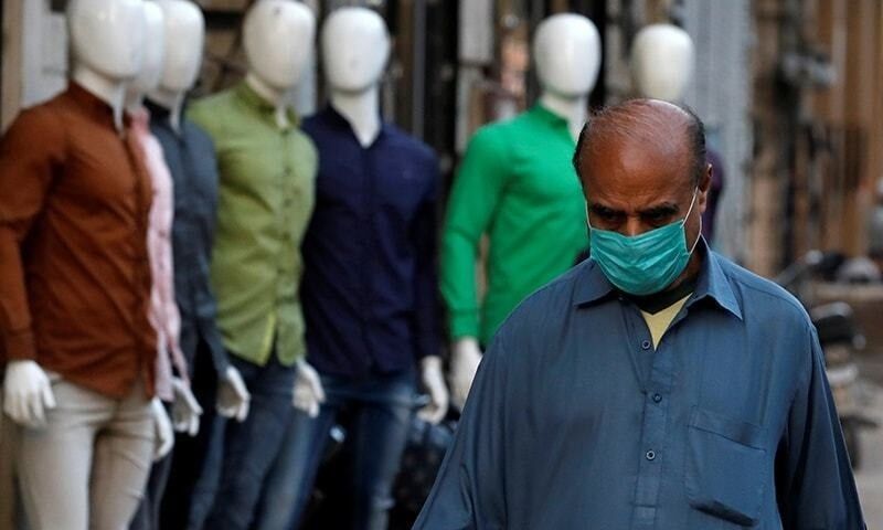 نیمی از جمعیت پاکستان از خطرات ویروس کرونا بیخبرند