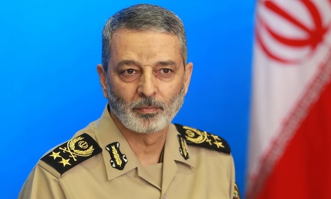 فرمانده کل ارتش سالروز تأسیس سپاه پاسداران انقلاب اسلامی را تبریک گفت