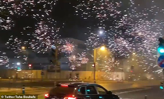عکس| تبعیض نژادی پلیس فرانسه در دوران قرنطینه پاریس را به معرکه زد و خورد مبدل کرد عکس| تبعیض نژادی پلیس فرانسه در دوران قرنطینه پاریس را به معرکه زد و خورد مبدل کرد