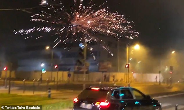 عکس| تبعیض نژادی پلیس فرانسه در دوران قرنطینه پاریس را به معرکه زد و خورد مبدل کرد عکس| تبعیض نژادی پلیس فرانسه در دوران قرنطینه پاریس را به معرکه زد و خورد مبدل کرد