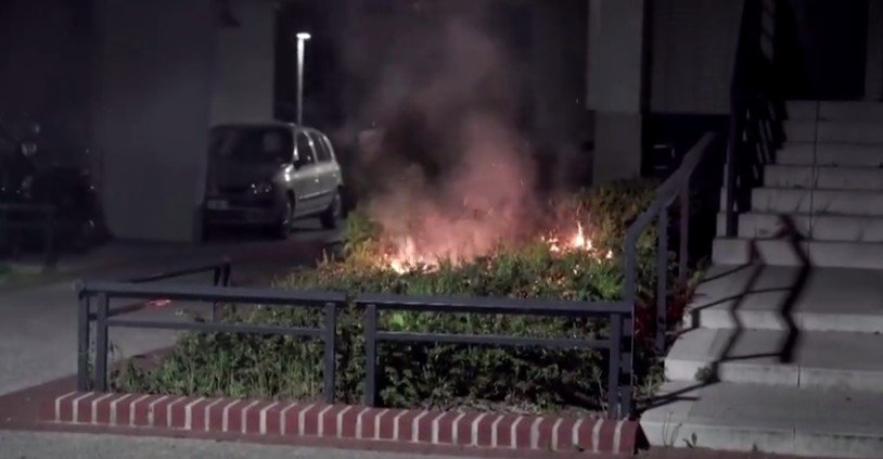 ادامه درگیریهای پلیس با حومه نشینان پاریس برای سومین شب متوالی ادامه درگیریهای پلیس با حومه نشینان پاریس برای سومین شب متوالی