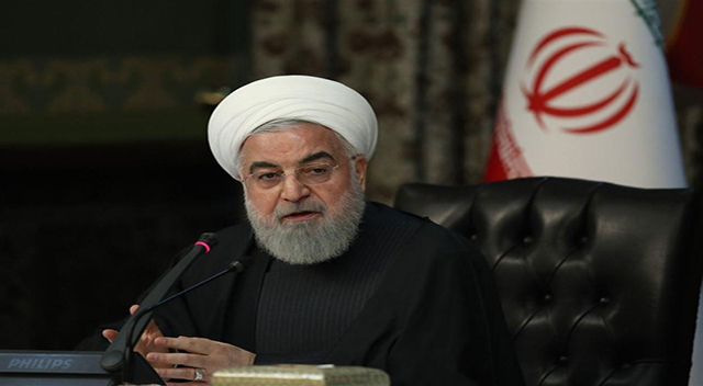 رئیس جمهور: هفتههای آينده شاهد خبرهای خوبی در بورس برای مردم خواهیم بود و يکی از راههای حرکت اقتصادی ماست رئیس جمهور: هفتههای آينده شاهد خبرهای خوبی در بورس برای مردم خواهیم بود و يکی از راههای حرکت اقتصادی ماست