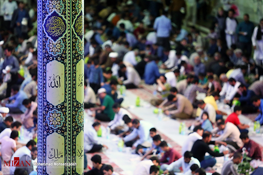 مهمترین ادعیه هنگام افطار کدامند؟ مهمترین ادعیه هنگام افطار کدامند؟
