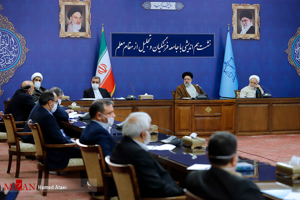 مسئله تعلیم و تربیت از حقوق عامه است و باید از آن حراست شود/ سازمان بازرسی کل کشور و دیوان عدالت اداری اجرای سند تحول آموزش و پرورش را پیگیری کنند/ با افزایش تعلیموتربیت اندرزگاهها خلوتتر خواهد شد مسئله تعلیم و تربیت از حقوق عامه است و باید از آن حراست شود/ سازمان بازرسی کل کشور و دیوان عدالت اداری اجرای سند تحول آموزش و پرورش را پیگیری کنند/ با افزایش تعلیموتربیت اندرزگاهها خلوتتر خواهد شد