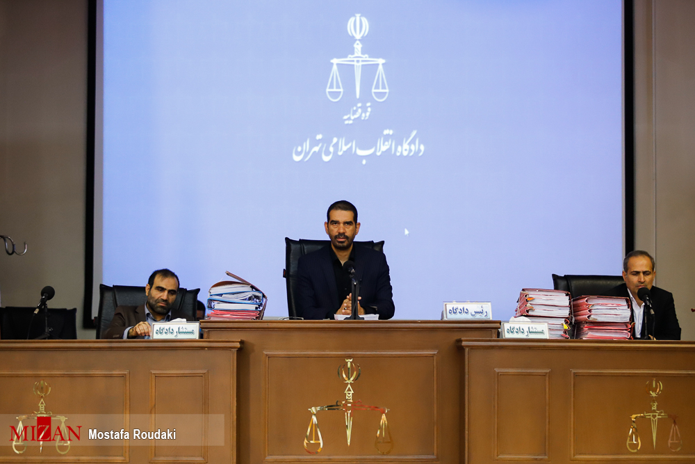 جلسه رسیدگی به اتهامات ۲۱ متهم کلان ارزی برگزار شد