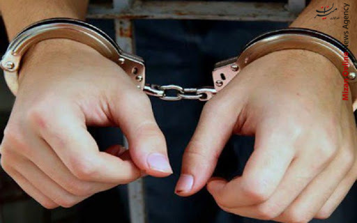 اتونشر جمعه ساعت 5 صبح///////دستگیری متهم متواری در شهرستان خوی هنگام خروج از مرز