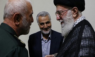 شهید همدانی شهید سلیمانی رهبر انقلاب