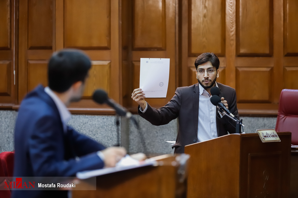 دفاعیات متهمان کحال زاده و جلالیان/ وکیل متهم کحال زاده: موکل من جعلی انجام نداده و نهایتا استفاده غیرمجاز از مهر‌ها داشته است/ قاضی:استفاده غیر مجاز از مهر‌ها نیز بنا بر قانون جعل است/ تاکنون سندی برای ورود کالا و میزان ارز دریافتی به دادگاه ارائه نکرده‌اید
