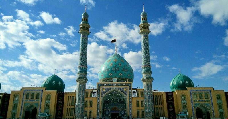 گشایش درب‌های مسجد مقدس جمکران با حضور جمعی از علما و خانواده‌های معظم شهدا