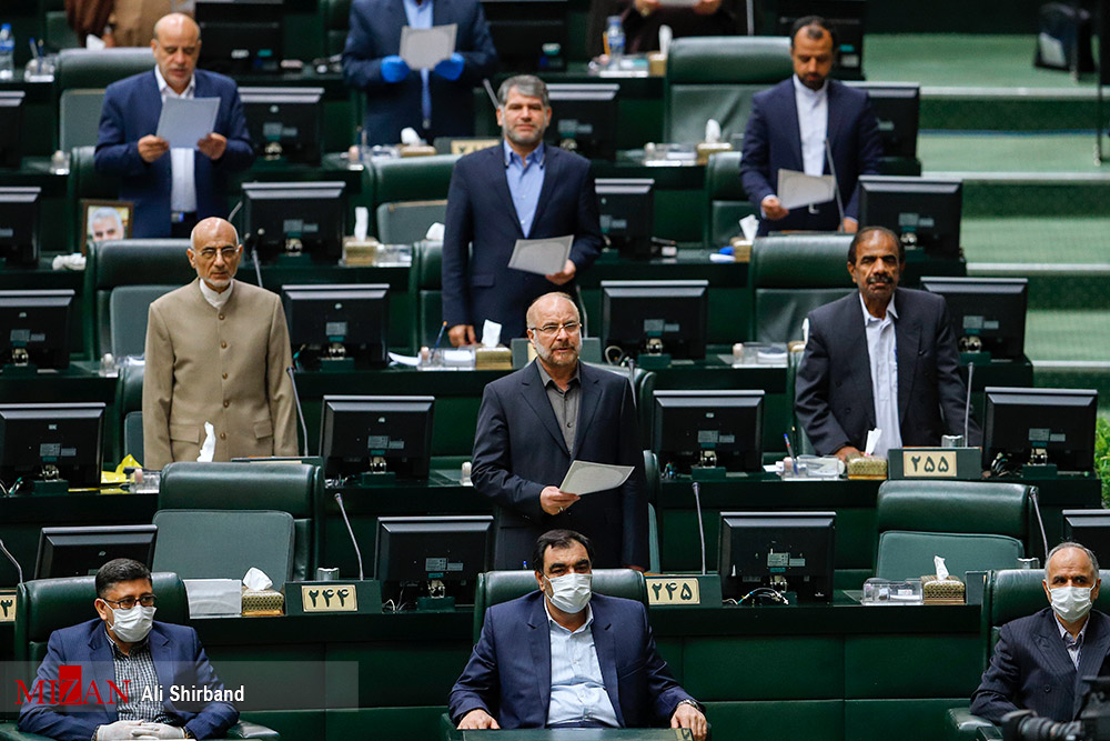 افتتاحیه مجلس یازدهم حاشیه نگاری از افتتاحیه مجلس یازدهم؛ از نخستین عکس دسته جمعی با ماسک تا فاصله گذاری اجتماعی