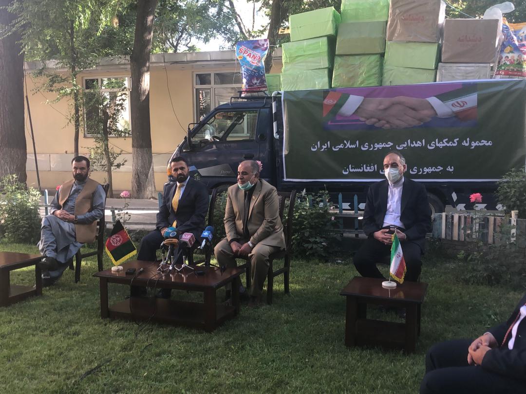 محموله کمکی بخش خصوصی ایران به افغانستان برای مقابله با کرونا تحویل این کشور شد محموله کمکی بخش خصوصی ایران به افغانستان برای مقابله با کرونا تحویل این کشور شد