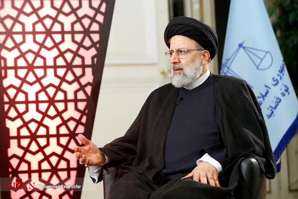 «اخلاص، مردمباوری، پیوند دین و سیاست و استکبارستیزی»، مهمترین شاخصههای مکتب امام (ره) است/ ماجرای سفر به ایرانشهر و پناه بردن به تبعیدگاه رهبر انقلاب/ گسترش عدل و آزادیهای مشروع، احیای حقوق عامه و پیشگیری از وقوع جرم، مهمترین اولویتهای فعلی ماست/ نظام بانکی ما باید اصلاح شود/ منافقین داعشیهای دهه ۶۰ هستند؛ امام خوب آنها را شناخت «اخلاص، مردمباوری، پیوند دین و سیاست و استکبارستیزی»، مهمترین شاخصههای مکتب امام (ره) است/ ماجرای سفر به ایرانشهر و پناه بردن به تبعیدگاه رهبر انقلاب/ گسترش عدل و آزادیهای مشروع، احیای حقوق عامه و پیشگیری از وقوع جرم، مهمترین اولویتهای فعلی ماست/ نظام بانکی ما باید اصلاح شود/ منافقین داعشیهای دهه ۶۰ هستند؛ امام خوب آنها را شناخت