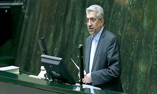 اردکانیان: سالانه بیش از یک میلیون مشترک برق داریم