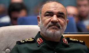 سردار سلامی: رزمایش کمک مومنانه اجازه نداد یک بیمار رها شده در کشور وجود داشته باشد