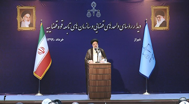 رئیس قوه قضائیه:در دستگاه قضایی یک درصد تخلف داریم، اما همین یک درصد هم زیاد است. رئیس قوه قضائیه:در دستگاه قضایی یک درصد تخلف داریم، اما همین یک درصد هم زیاد است.