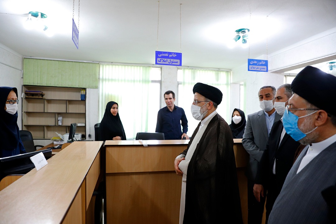 بازدید از پیش اعلام نشده از اداره کل ثبت اسناد و املاک استان فارس بازدید از پیش اعلام نشده از اداره کل ثبت اسناد و املاک استان فارس