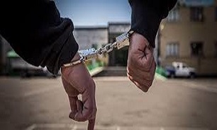 دستگیری دو قاچاقچی در شهرستان بندر گز