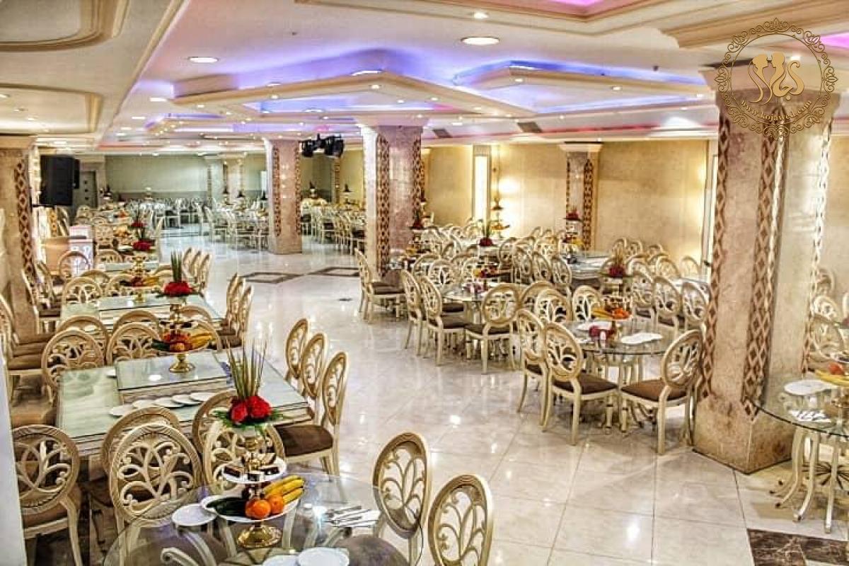 تالارهای پذیرایی باز میشوند